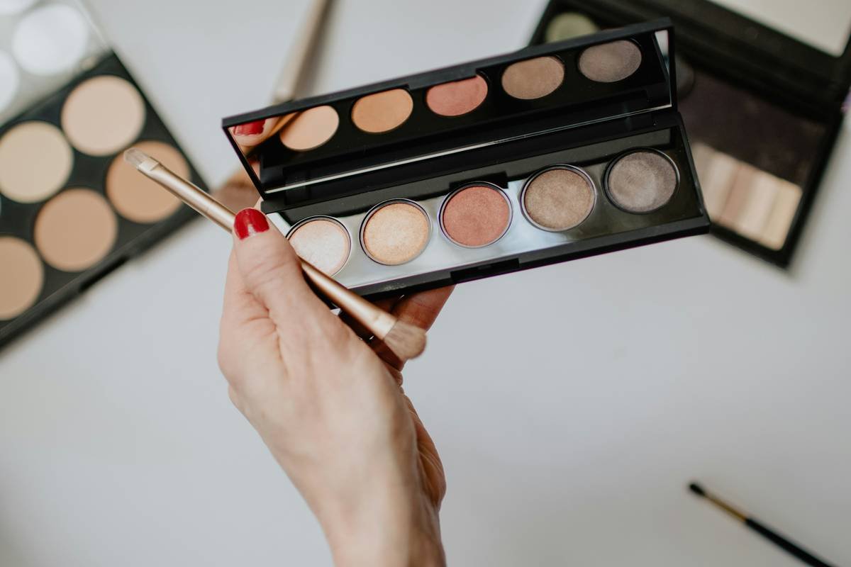 Bar chart showing 68% of beauty creators struggle with visibility despite technical skill in makeup challenges