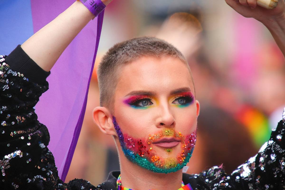 Makeup Artistry Showcase: How to Win Challenges & Go Viral Without Burning Out