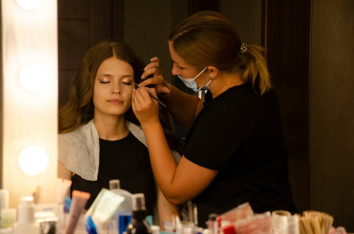 Beauty contest prep emergency makeup kit for quick fixes
